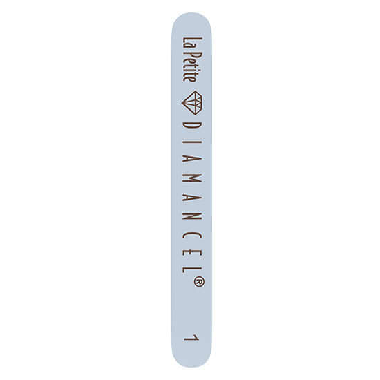 Blanco dorso de La Petite Diamancel 1 a Lima uñas naturales de manos frágiles y finas 